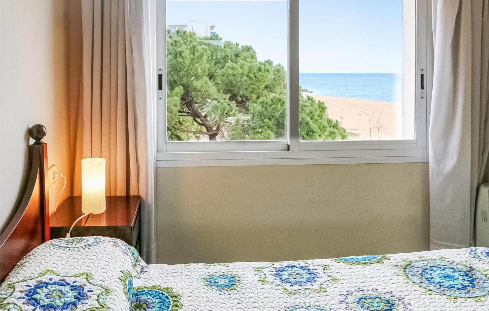 Awesome Apartment In Santa Susanna With Kitchen المظهر الخارجي الصورة